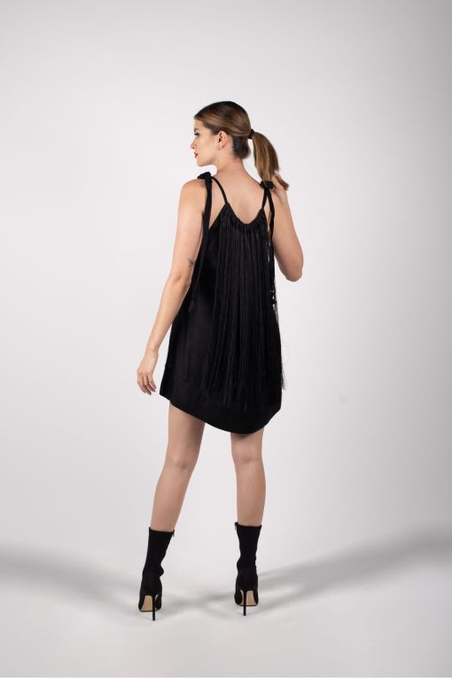 DA_LOOKBOOK_0000_Capa 21 VESTIDO CORTO DE REBOZOS
